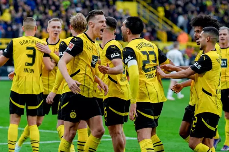 بوروسيا دورتموند يشرع في التحضير لكأس العالم للأندية بـ10 لاعبين فقط