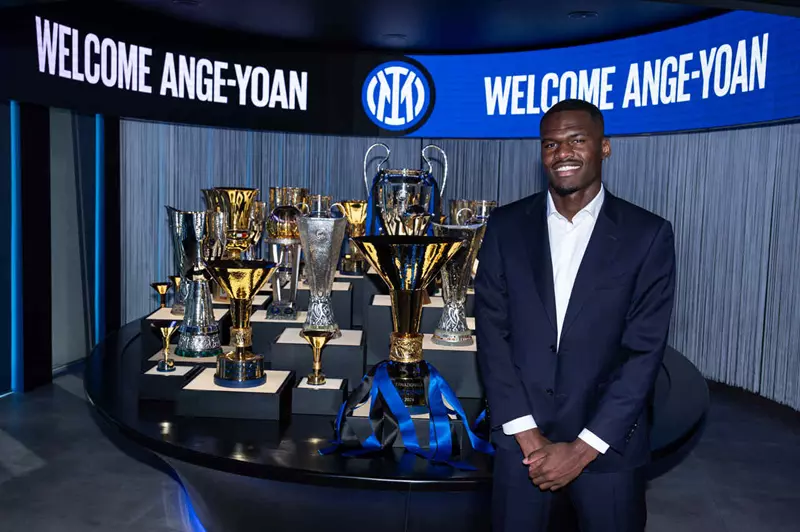 إنتر ميلان يعلن التعاقد مع يوان بوني مهاجم بارما حتى عام 2030