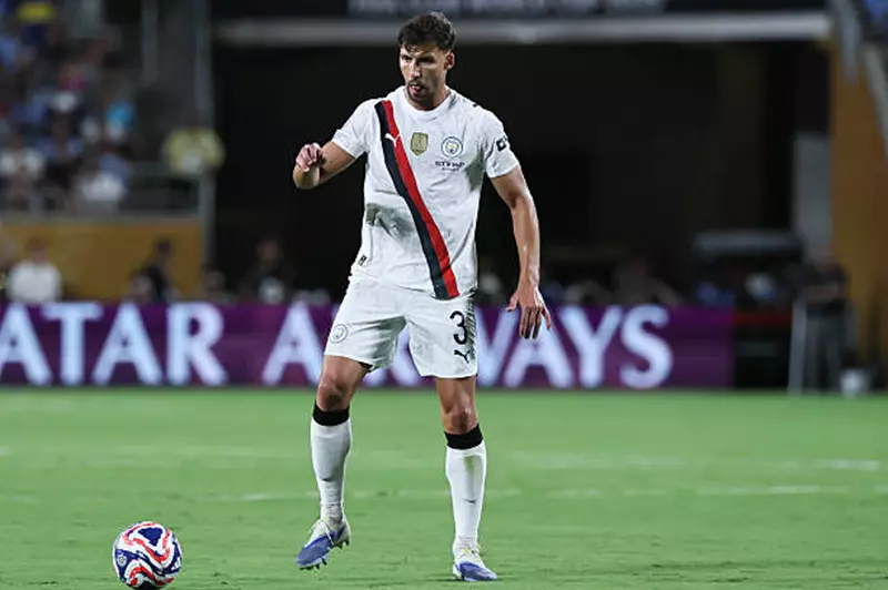 مانشستر سيتي يُطلق محادثات لتجديد عقد روبن دياز