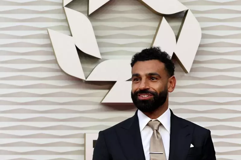 ساعة صلاح المذهلة تثير الإعجاب في حفل جوائز الأفضل 2023